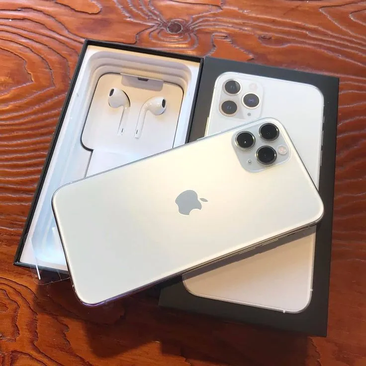 Apple iphone 11 pro max gold boite à Dakar