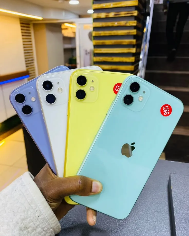 Apple iphone 11 simple toutes les couleurs sont disponibles à dakar