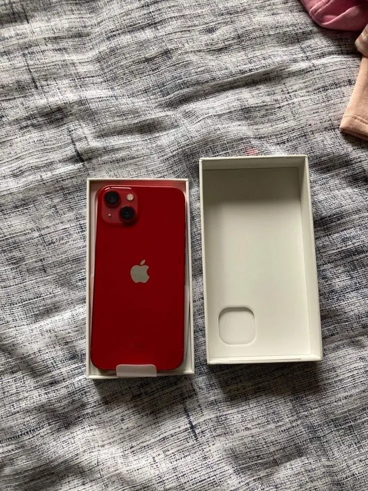 Apple iphone 14 simple rouge à dakar